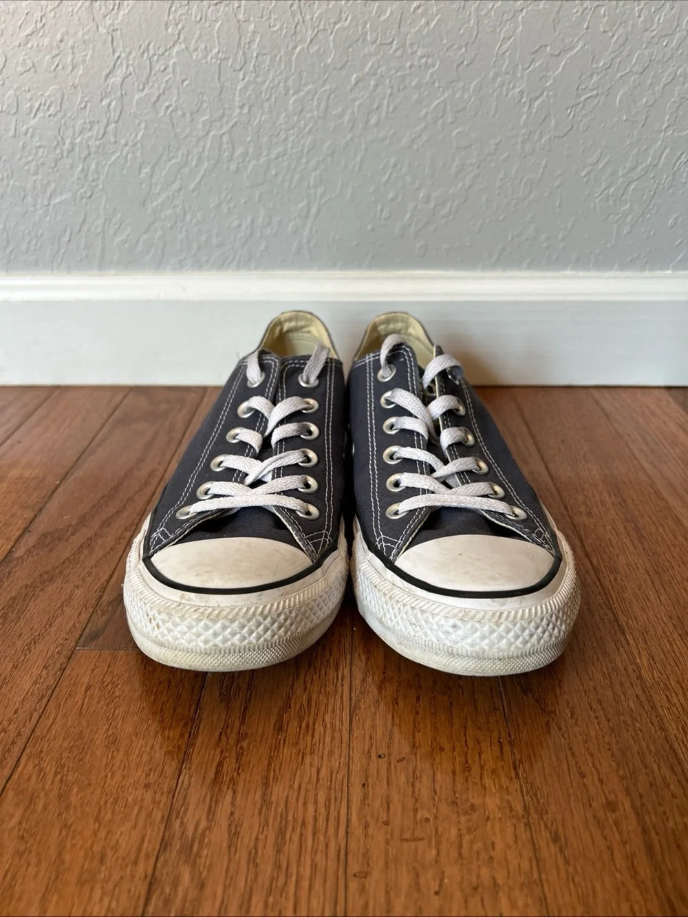 Converse Sneakers Low Shoes Women’s Size 8.5 Blue